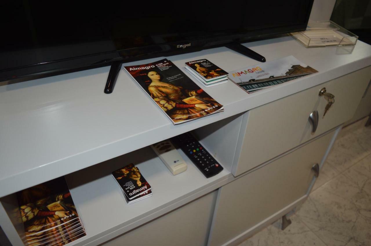 Apartamento Romabel Almagro Zewnętrze zdjęcie